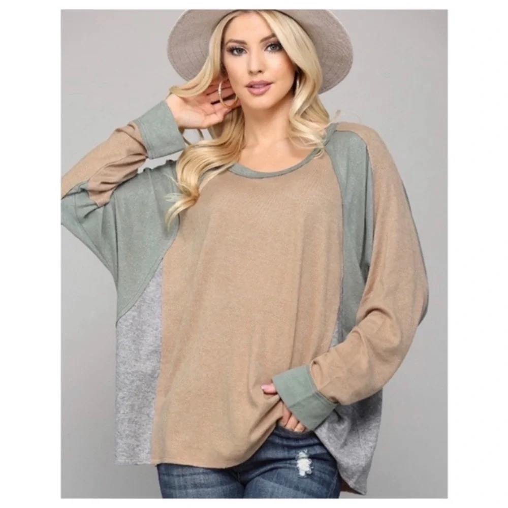 Mixed Color Block Loose Fit Top - Picture 1 of 3